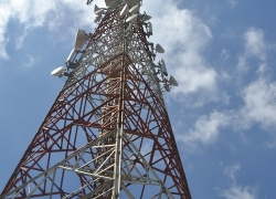 Layanan 900 MHz XL dialihkan dari 2G ke 3G/4G