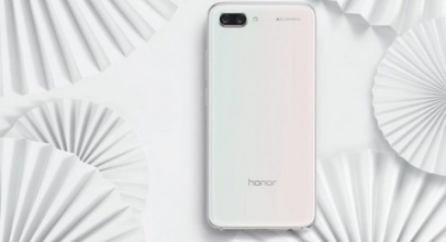 Honor 10 GT Luncurkan Varian Warna Baru, Lily White