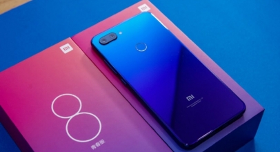 Xiaomi Siapkan Mi 8 Lite Varian Warna Baru Dengan RAM 8 GB