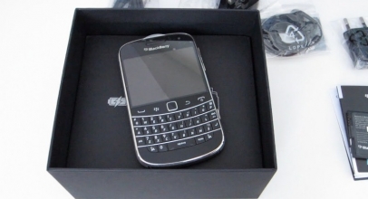 BlackBerry Bakal Hadirkan Kembali Bold 9900 Dakota