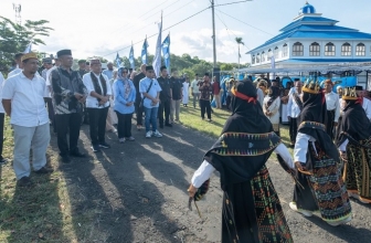 Majelis Taklim XL Axiata Bangun Masjid Zaenah Hadad di NTT