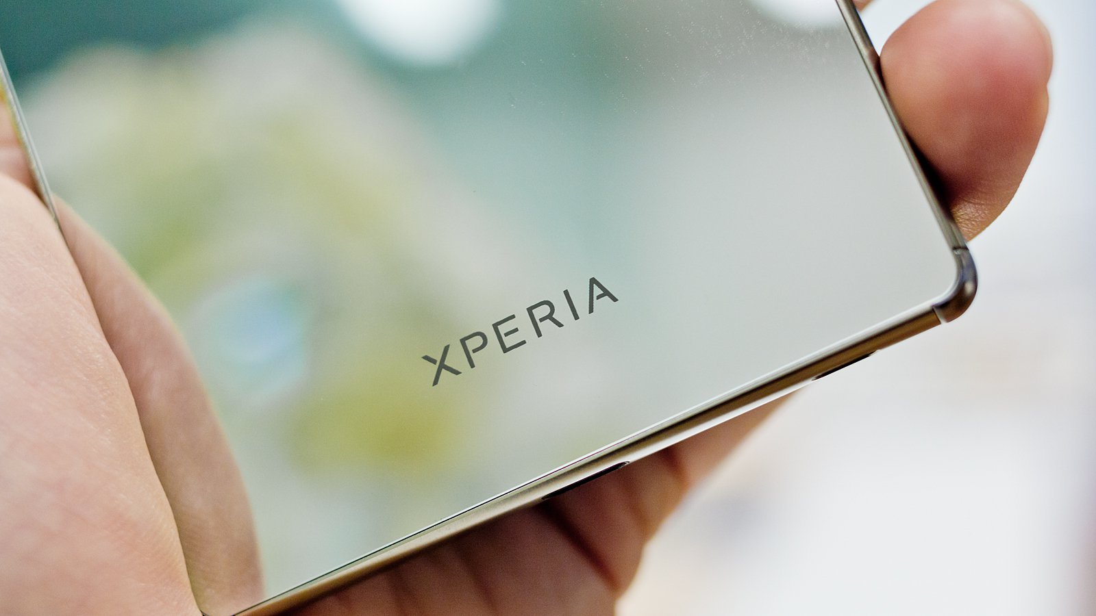 Banderol Seri Xperia Kembali Merosot