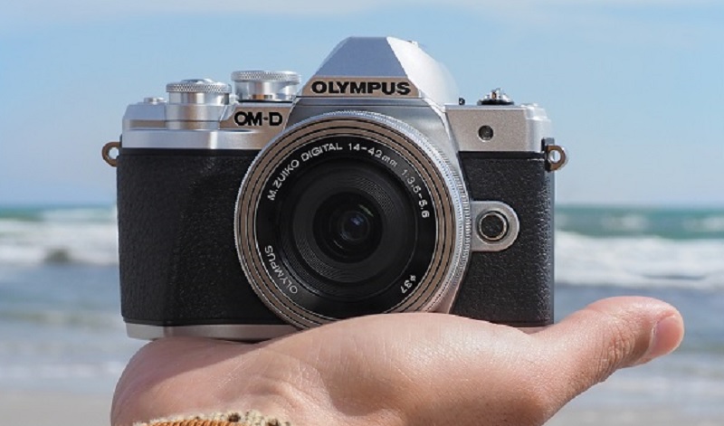 Olympus  OMD E-M10 Mark III, Mirrorless dengan In Body 5-axis Image Stabilizer