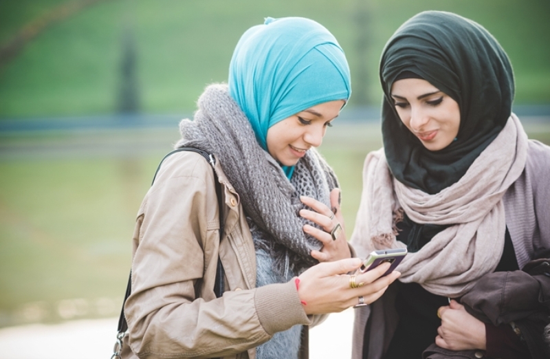 4 Hal Yang Bisa Kamu Lakukan Dengan Smartphone Saat Ngebuburit