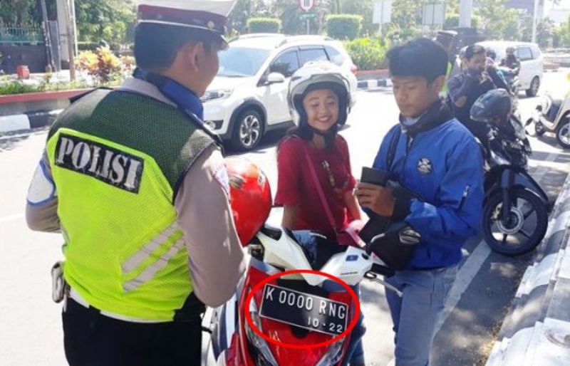 Plat Nomor Cantik Ini Paling Bagus Se-Indonesia