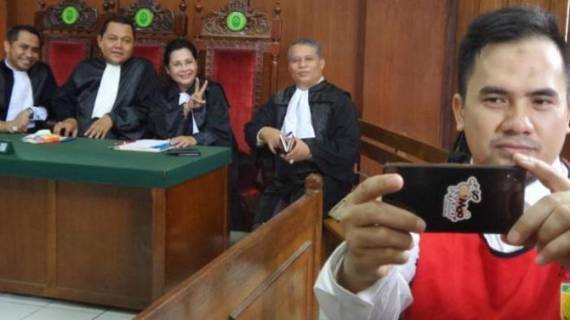 Ini 5 Smartphone Milik Saipul Jamil Yang Dilelang KPK