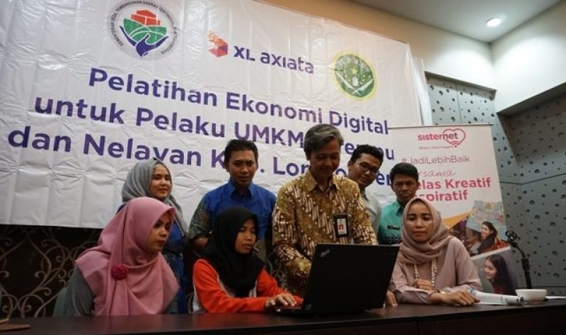 XL Axiata Latih UMKM Perempuan dan Nelayan Lombok Internetan