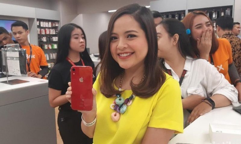 Tasya Kamila Jadi Selebritas Indonesia Pertama Yang Membeli iPhone XR