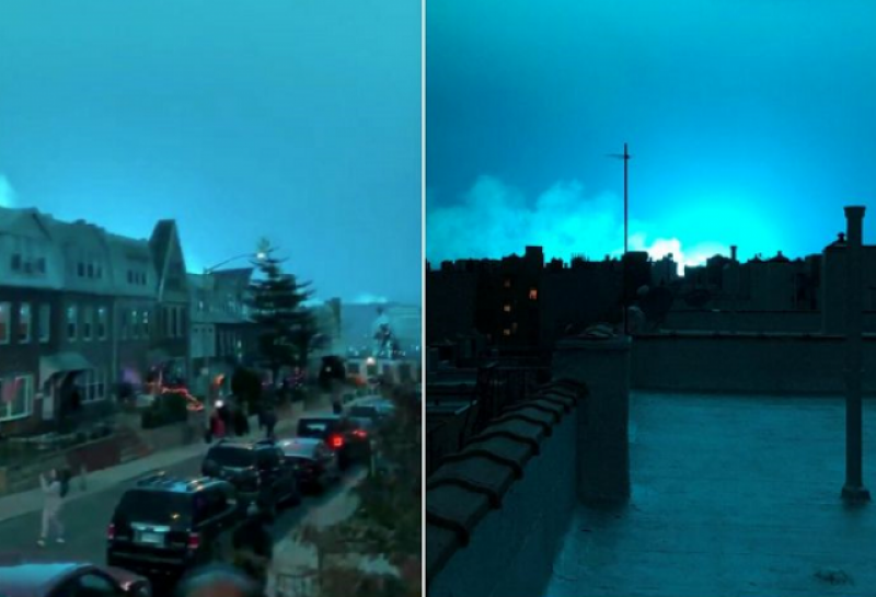 VIRAL! Muncul Cahaya Biru di Langit Kota New York, Benarkah Invasi Alien?