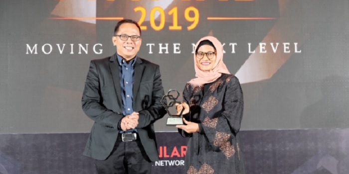 Dian Siswarini Terpilih Sebagai CEO of The Year