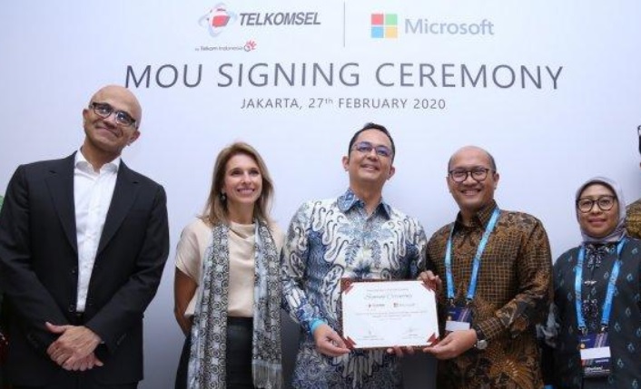 Telkomsel dan Microsoft Kerjasama untuk IoT dan AI