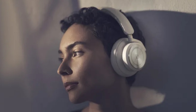 Bang & Olufsen Rilis Beoplay HX, Headphone Premium dengan Pemakaian 35 Jam