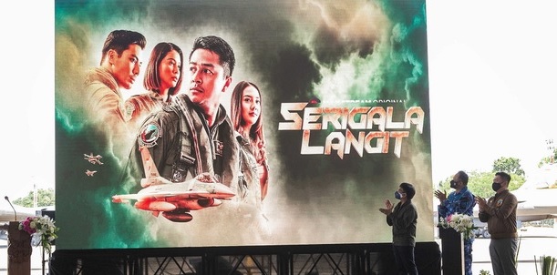 MAXstream dan TNI-AU Rilis Film Serigala Langit